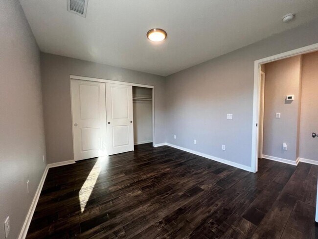 Building Photo - 13971 Weidner St