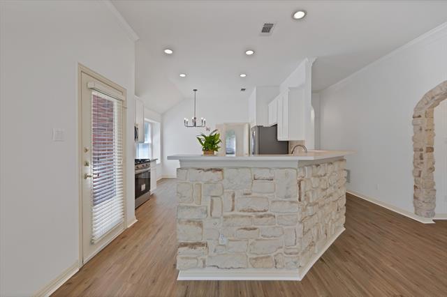 Building Photo - 5516 Broken Bend Dr