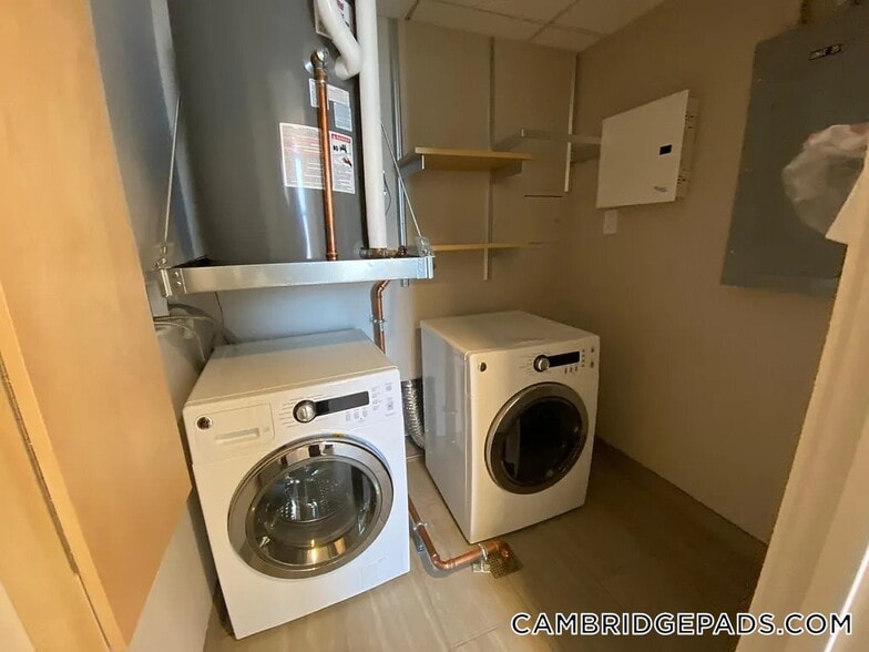 Building Photo - 115 Mt Auburn St