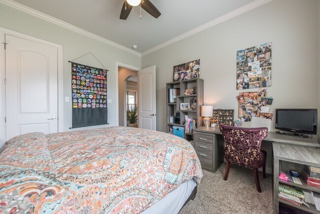 Building Photo - Sherwood Rental