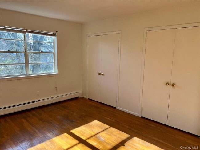 Building Photo - 63 Kenwood Dr