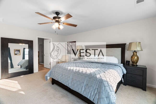 Building Photo - 575 Country Oak Dr