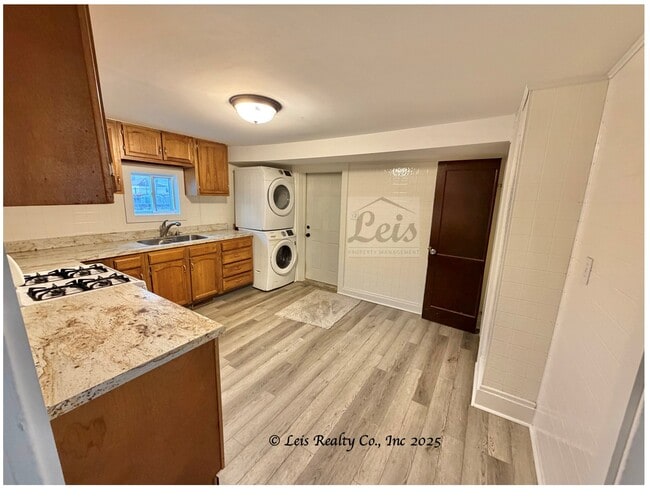 Building Photo - 301 E Canal St