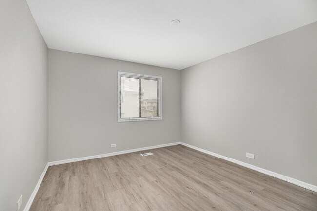 Building Photo - 721 Sunfish Pt