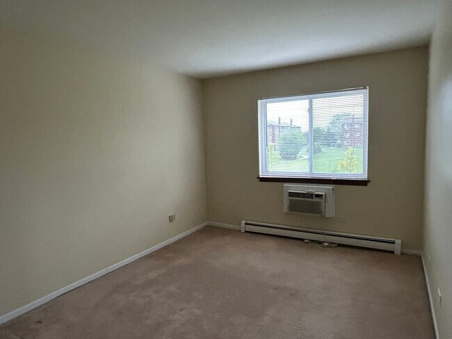 Building Photo - 1120 Copperfield Ln