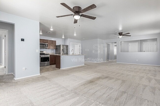 Building Photo - 1517 E Saint Catherine Ave