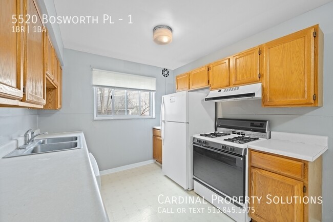 Building Photo - Charming & Spacious 1-Bedroom in Pleasant ...