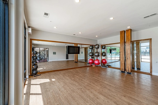 Building Photo - 2001 Startown Rd