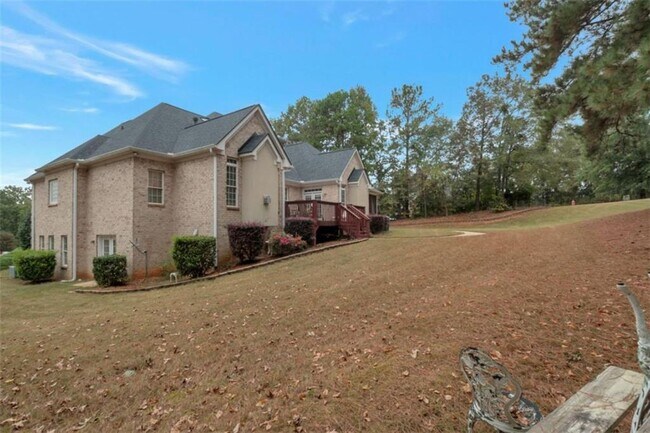 Building Photo - 415 Oxmoor Lake Dr