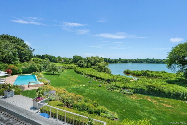 Building Photo - 316 Deerfield Rd