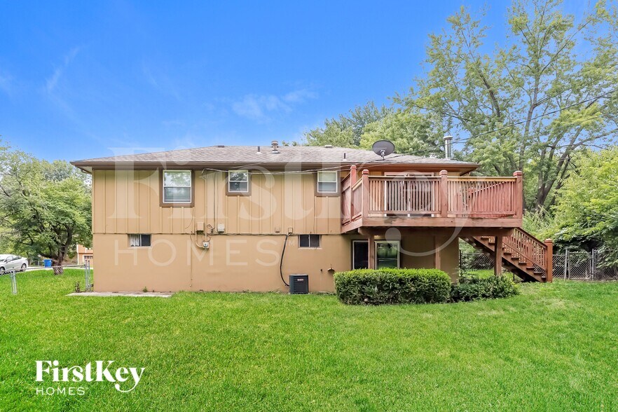 Building Photo - 1111 Owens Dr
