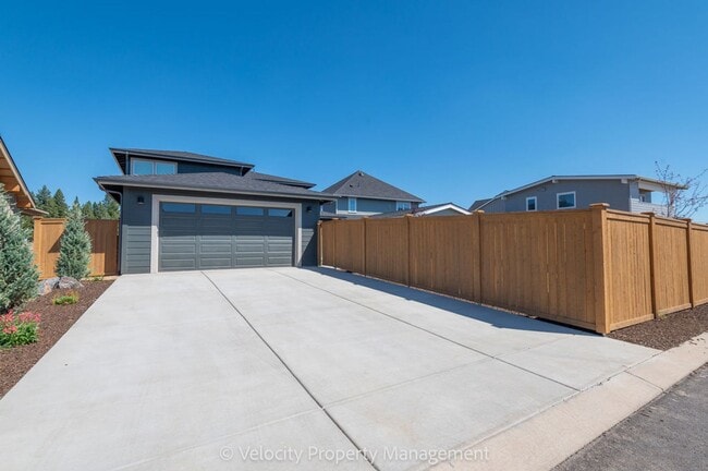 Building Photo - Brand New Beautiful Home!