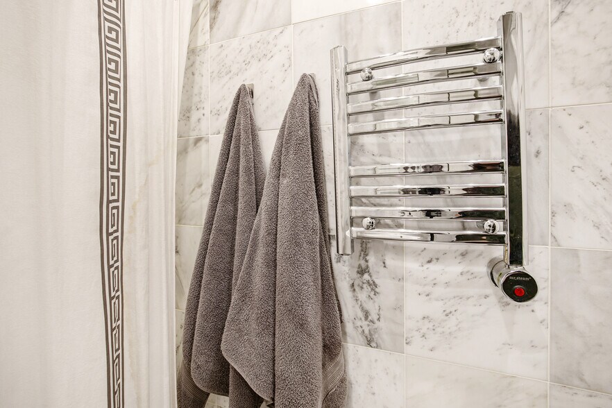 Building Photo - 50 Cameron St