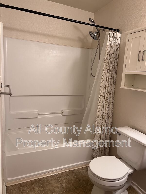 Building Photo - 7431 Cedar Farm