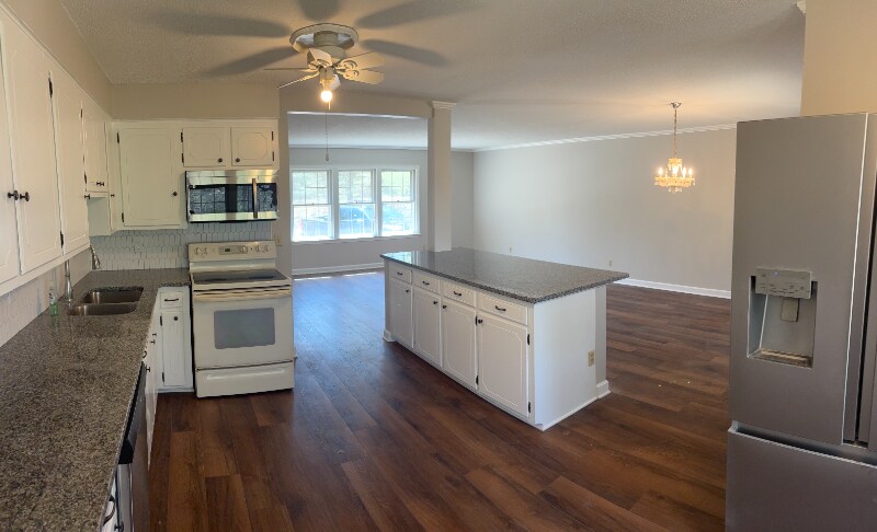 Building Photo - 1280 State Rd S-28-484