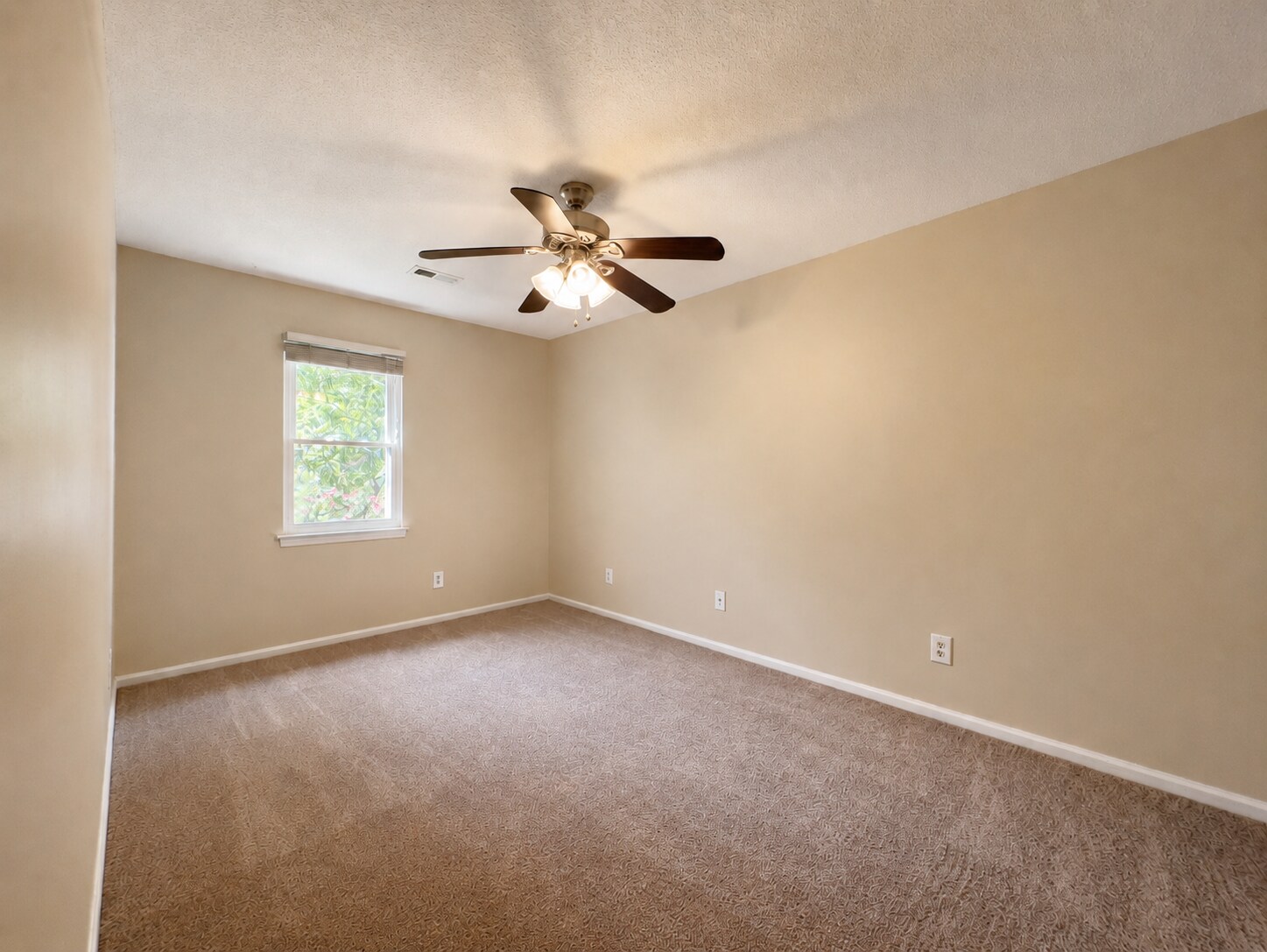 Bedroom #2 from door. - 5484 Pine Top Cir