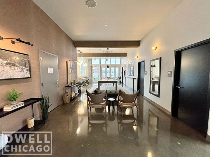 Building Photo - 110 W Chicago Ave