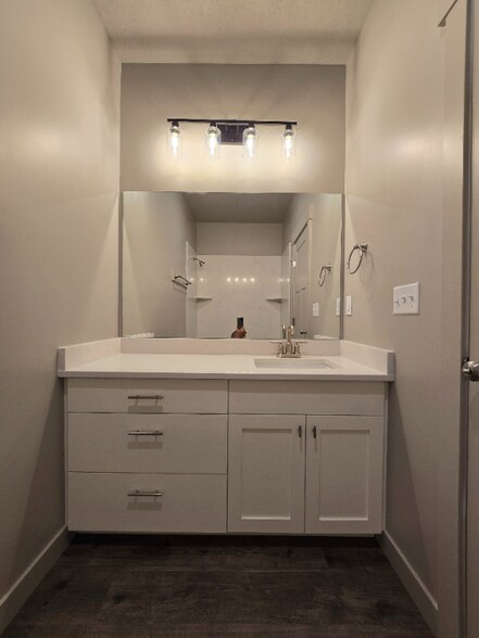 Building Photo - 3813 Ogden Ave