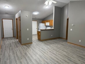 Building Photo - 2 bedroom, 2 full Bath, 2 car attached garage, West Lafayette duplex.