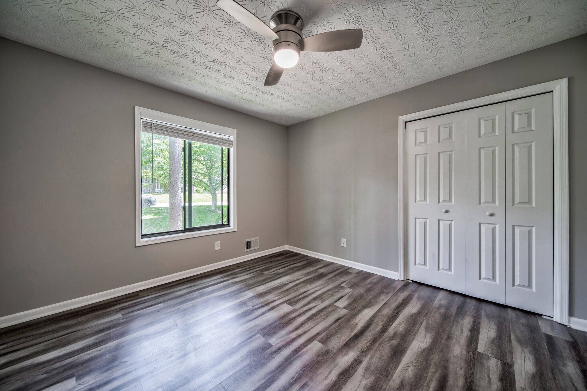 Building Photo - 1811 Kimberly Dr SW