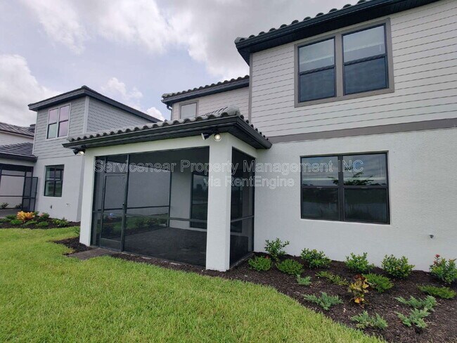 Building Photo - 6136 Baywood Ct