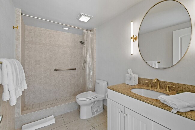 Building Photo - 2780 S Ocean Blvd
