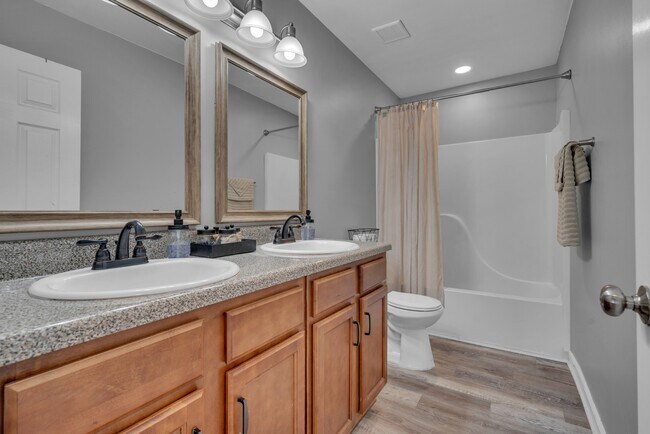 Building Photo - 261 Audrea Ln