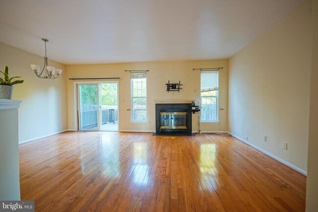 Building Photo - 443 Tuvira Ln