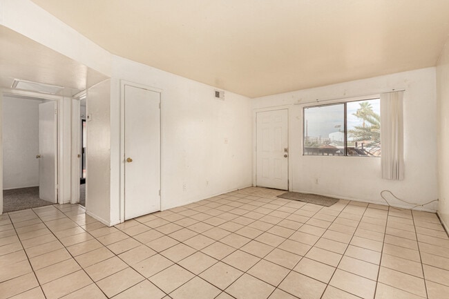 Building Photo - 53 N San Jose