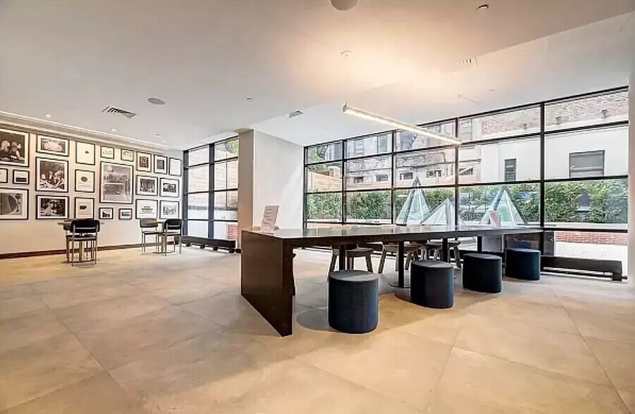 Building Photo - 171 Suffolk St