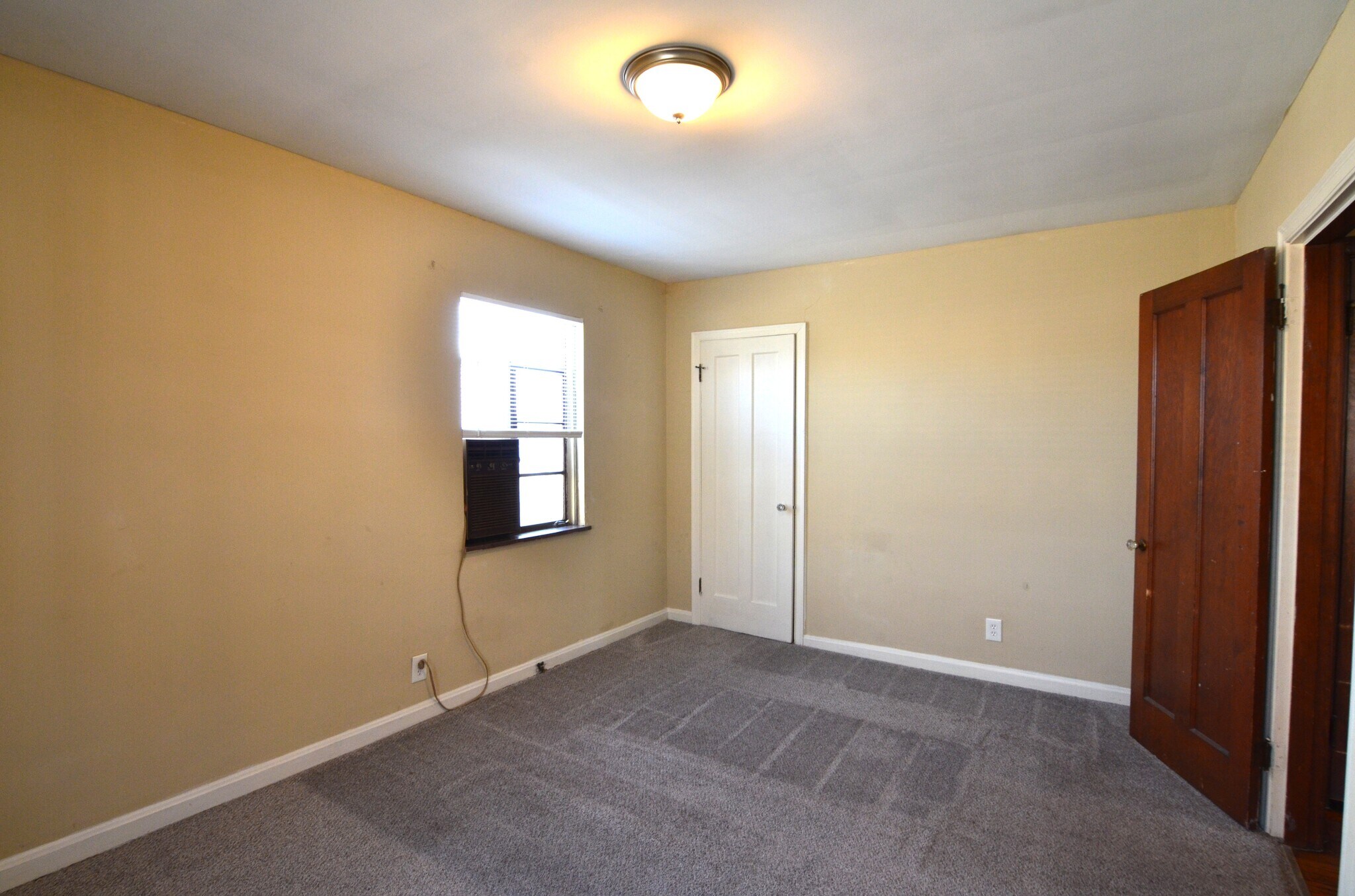 Building Photo - 7204 Reading Rd