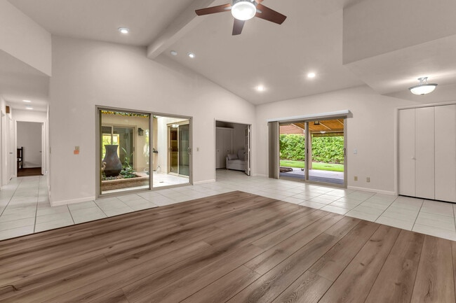 Building Photo - 74558 Monteverde Way