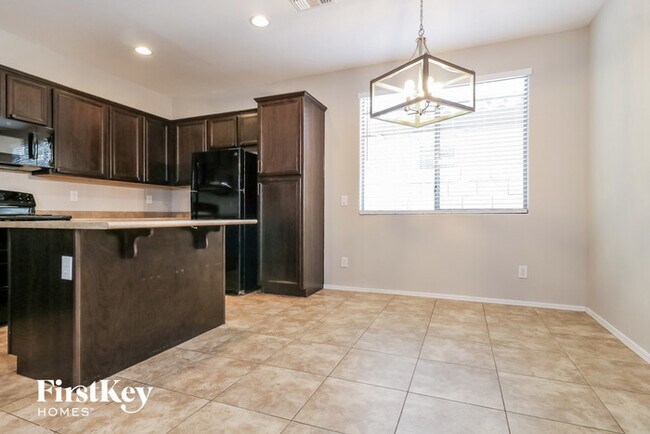 Building Photo - 9707 N 179th Dr