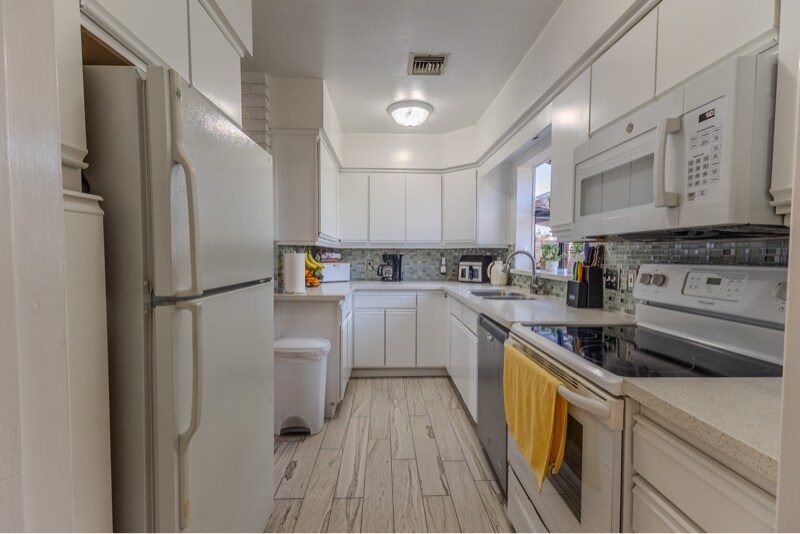 Building Photo - 3806 69th St