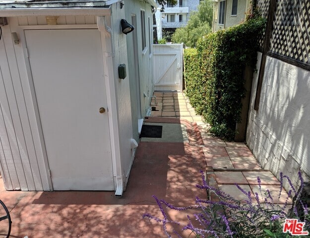 Building Photo - 1610 Glendon Ave