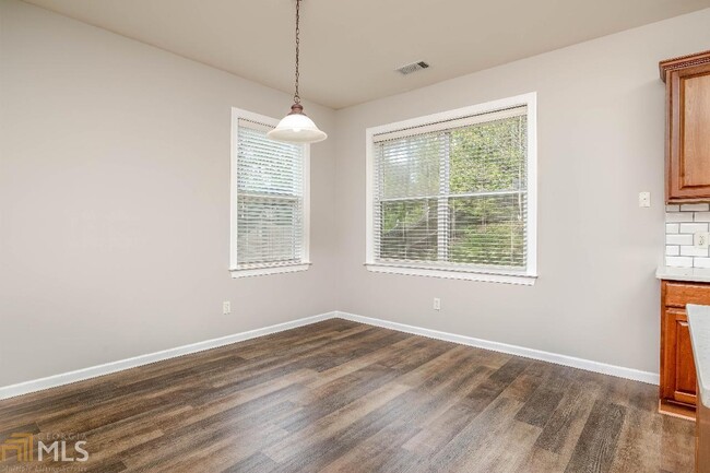 Building Photo - 2421 Langstan Ct