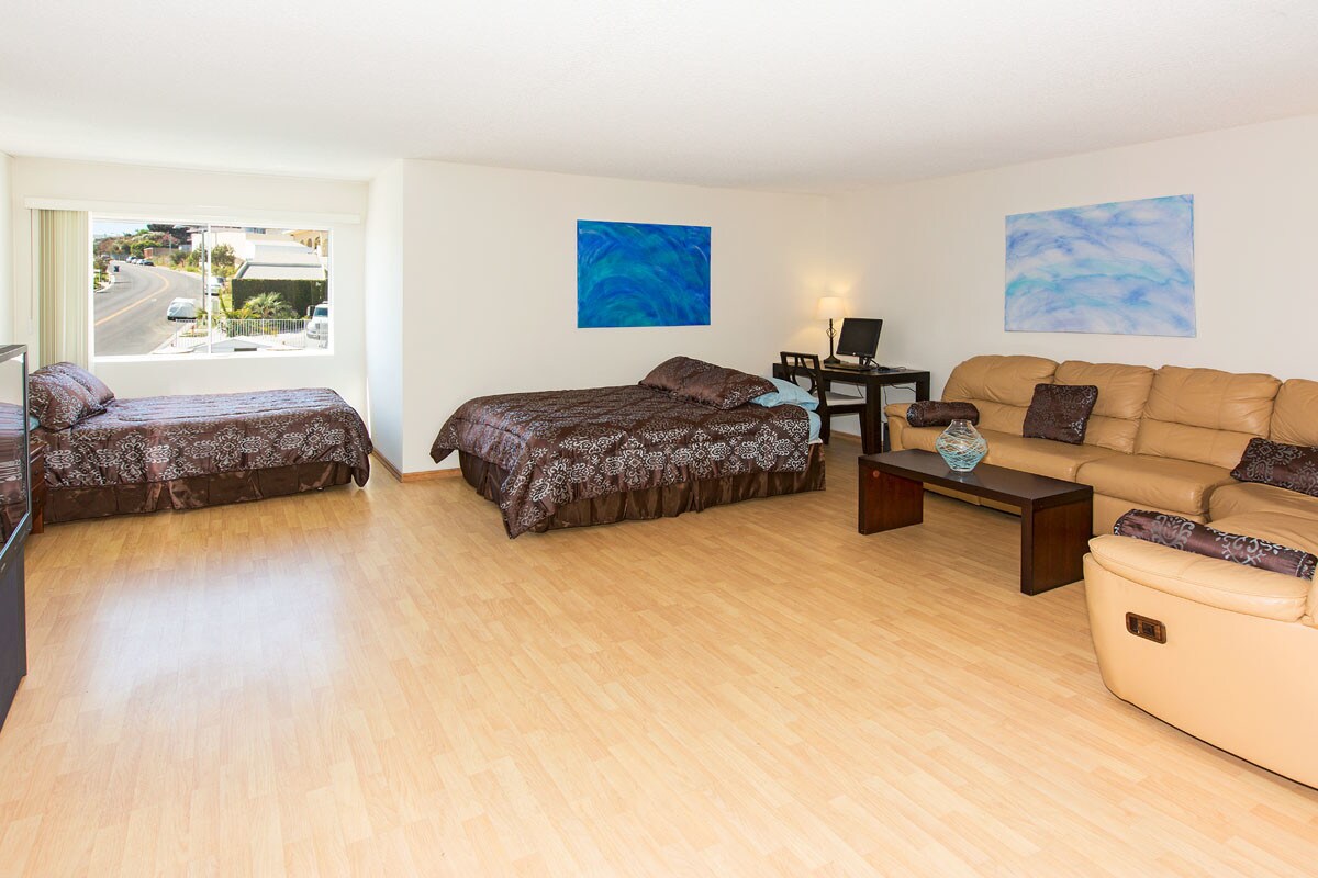 Bedroom 6 - 18109 Coastline Dr