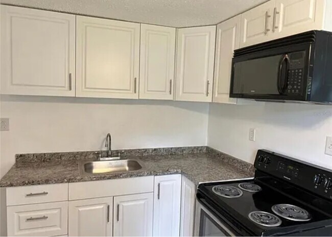 Building Photo - 1260 Depugh St