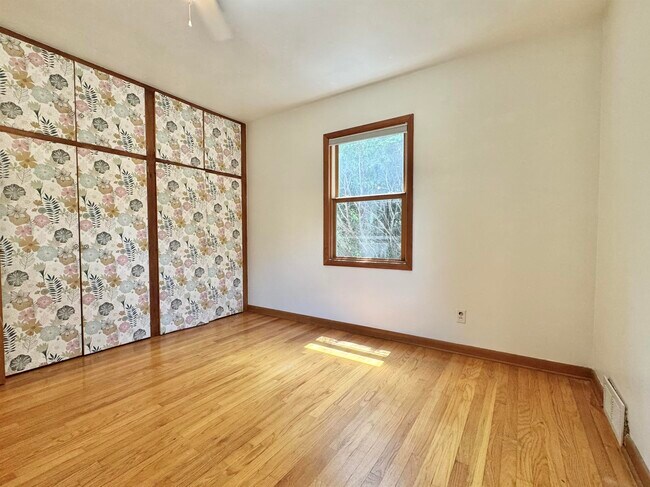 Building Photo - 222 S Midvale Blvd