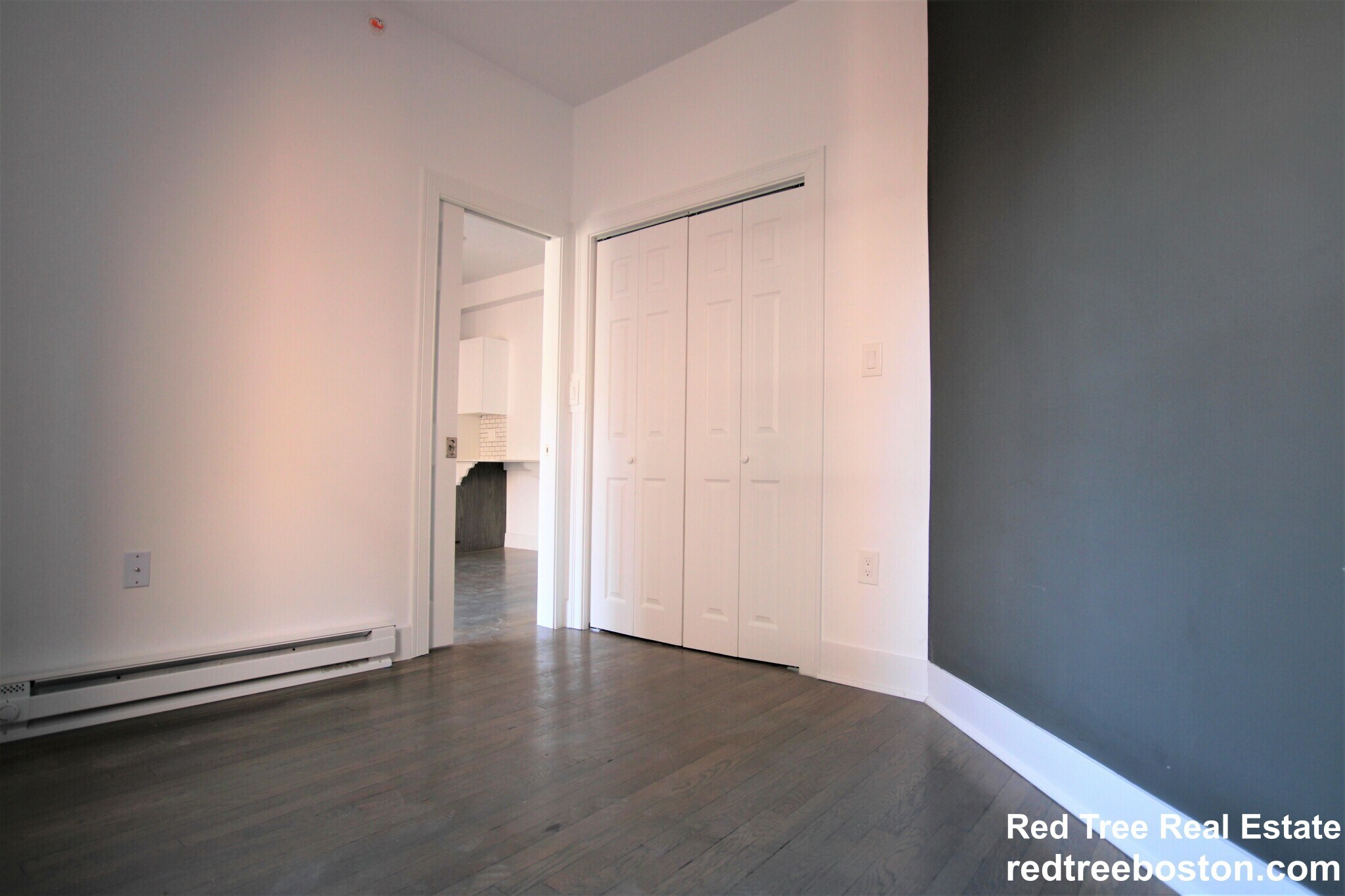 Building Photo - 11 Queensberry St