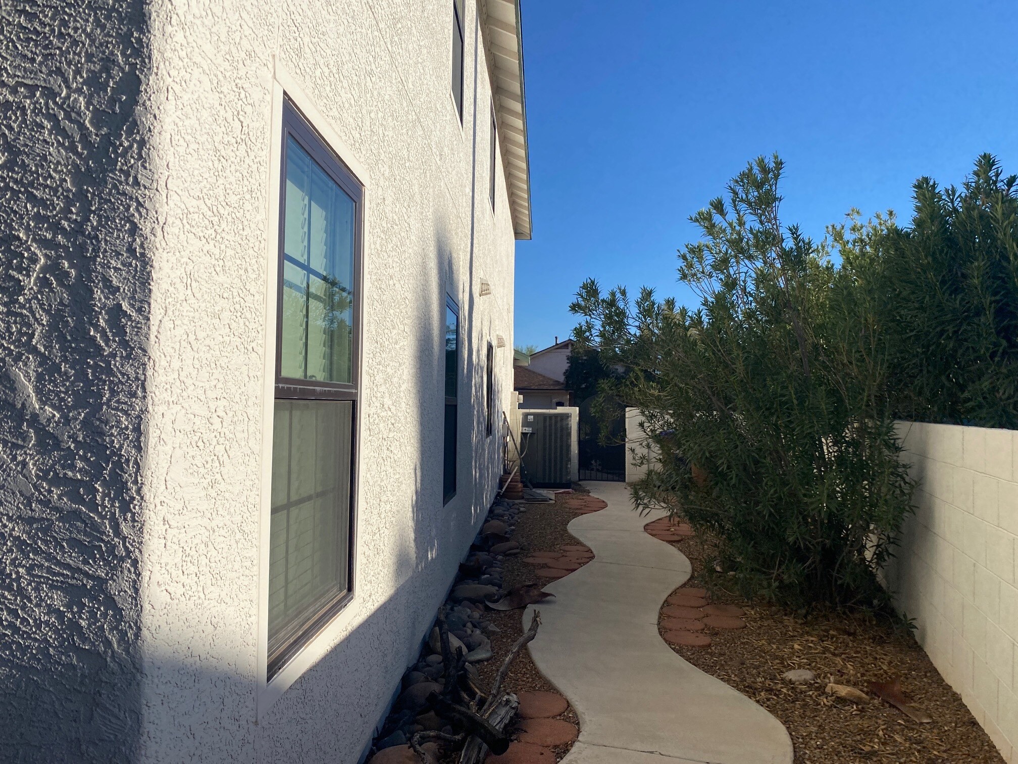 Building Photo - 5028 W Hurston Dr