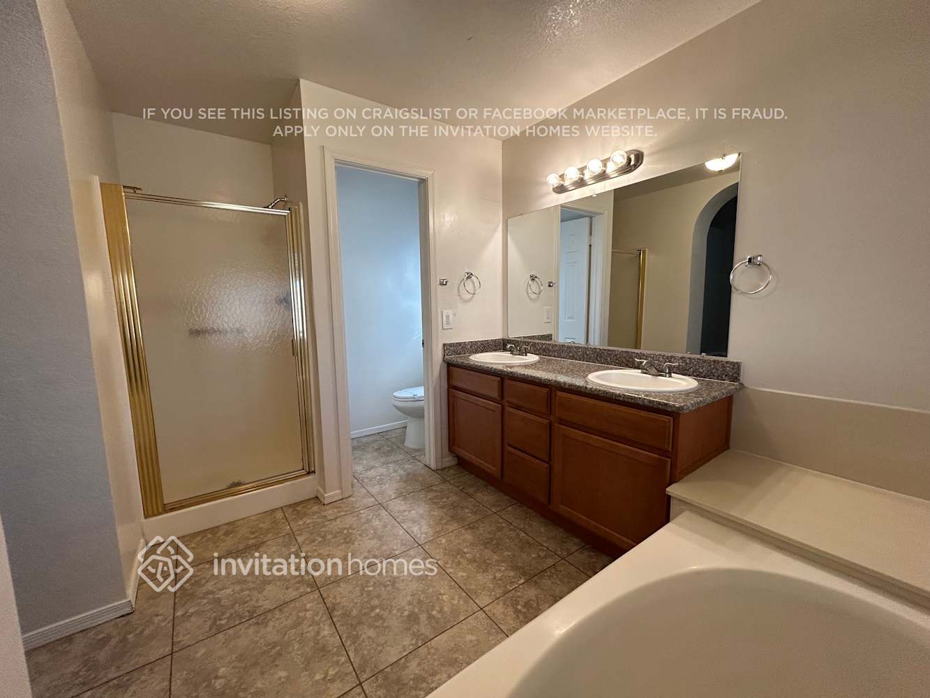 Building Photo - 9030 W Windsor Ave