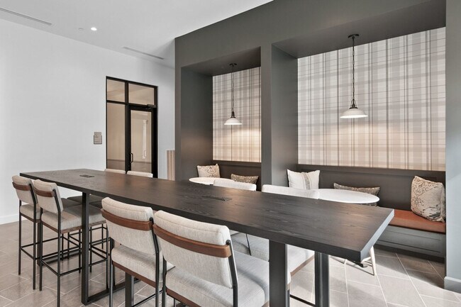 Building Photo - 11830 Buckfield Cir