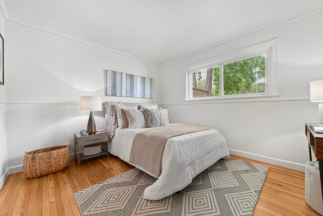 Building Photo - West San Jose home four bedrooms three baths with separate bedroom and full bath