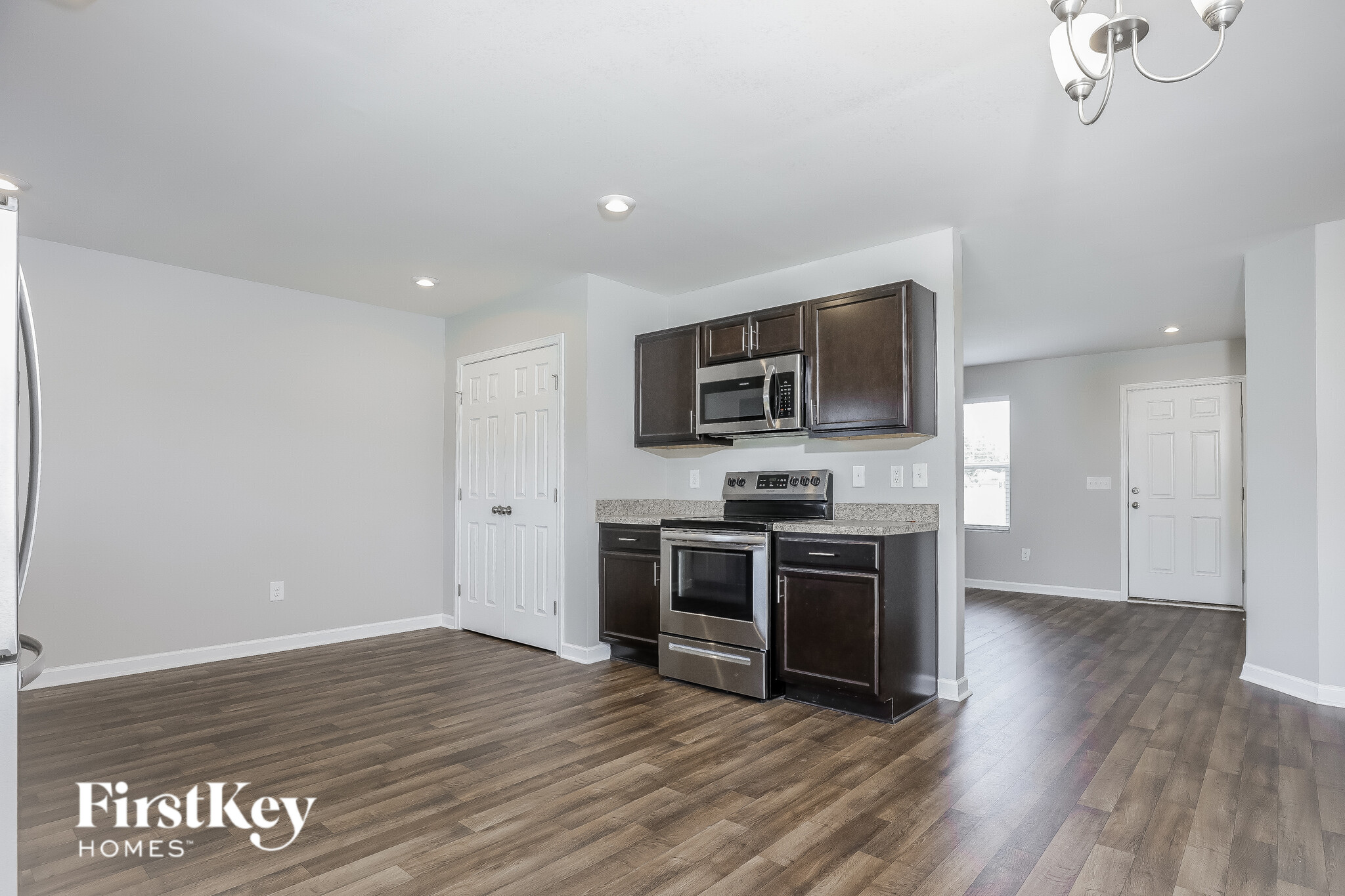 Building Photo - 24 Rocks Edge Ln