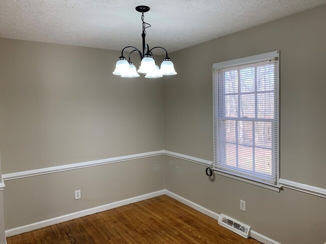 Building Photo - Split Level House in Campbell County School District