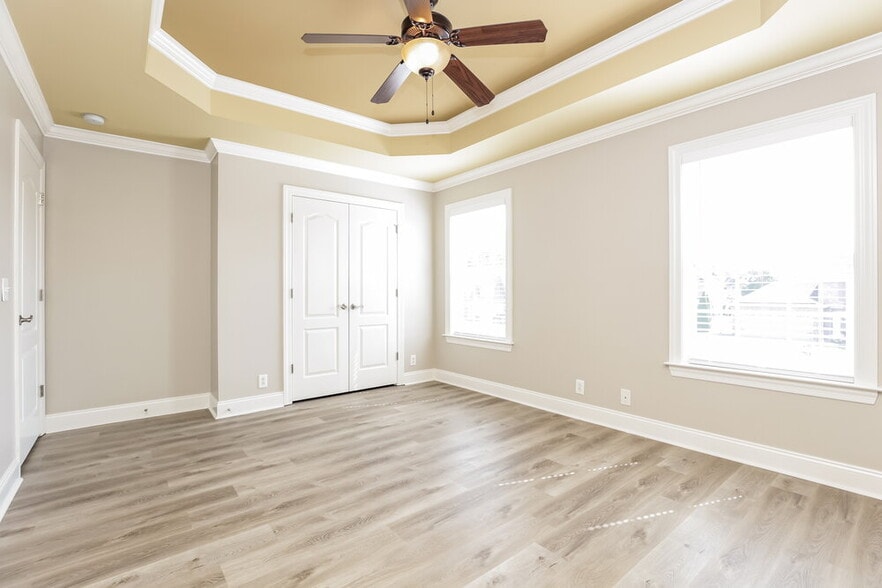 Building Photo - 1521 Barnsley Dr