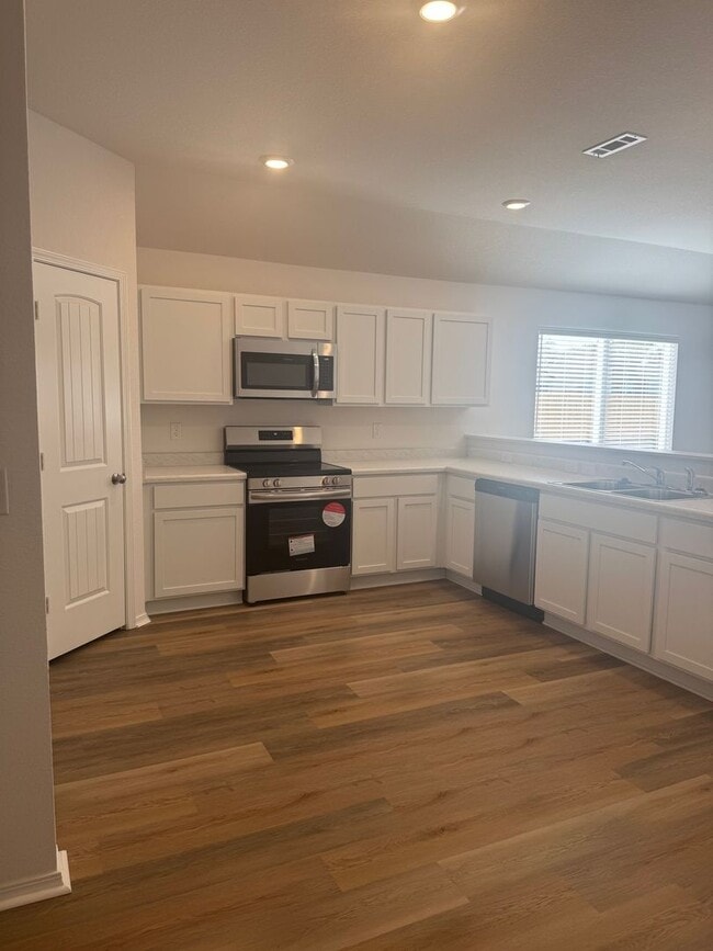 Building Photo - Questions please contact Joshua LaFever 50...