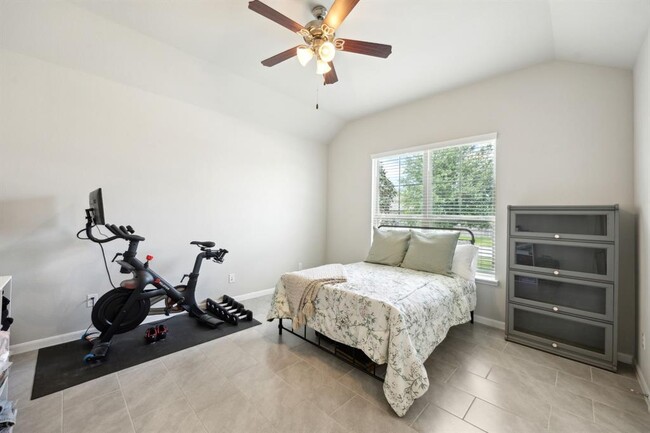 Building Photo - 3039 Forest Creek Dr