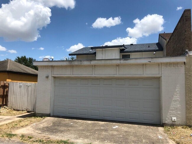 Building Photo - 34 Rose Ellen Dr